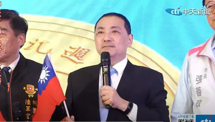 當面力挺侯友宜！民調會觸底反彈　連戰喊2024下架民進黨
