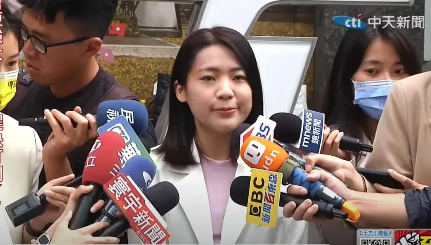 告親綠粉專「無良公關」檢方不起訴　徐巧芯曝下一步：別高興太早