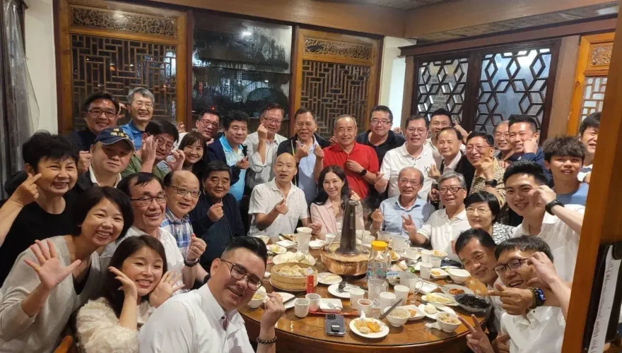 影/漢子、禿子再聚首不遠了？知情人士曝：侯友宜昨致電韓國瑜生日快樂