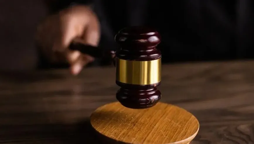 愛女遭迷姦悲痛尋短亡！慈父打死惡狼自首　和解改判5年10月