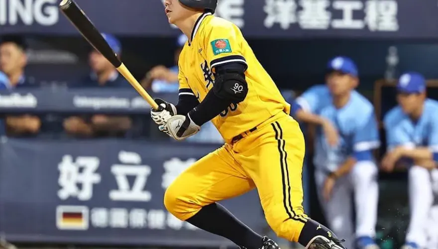 江坤宇猛打賞助兄弟登第2　富邦悍將上半季淘汰