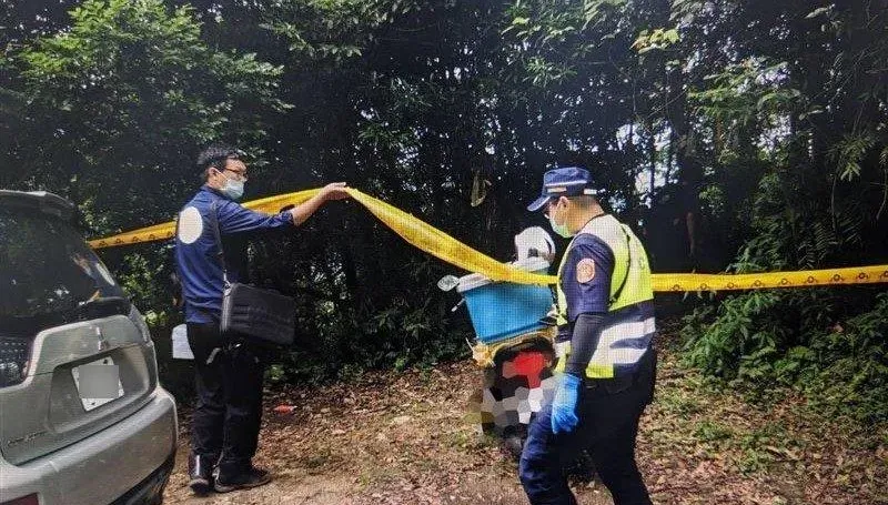 快訊/離奇帳篷藏腐屍！男三峽山區抓昆蟲聞惡臭報警　現場僅有悠遊卡