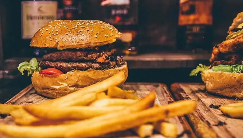 端午節連假搶好康！「這幾家」速食店推出買1送1活動　優惠一次看
