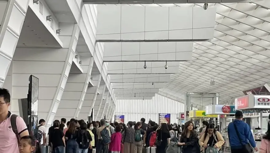 端午連假連兩天破10萬人次！桃機籲旅客：提早2.5至3小時抵達機場