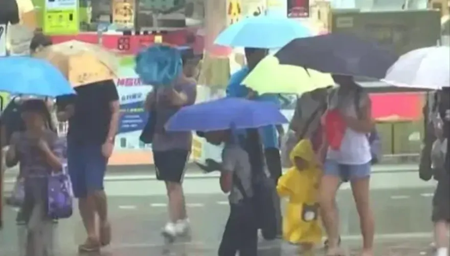 連假出遊注意！明午後防雨彈來襲　水恐降至天黑