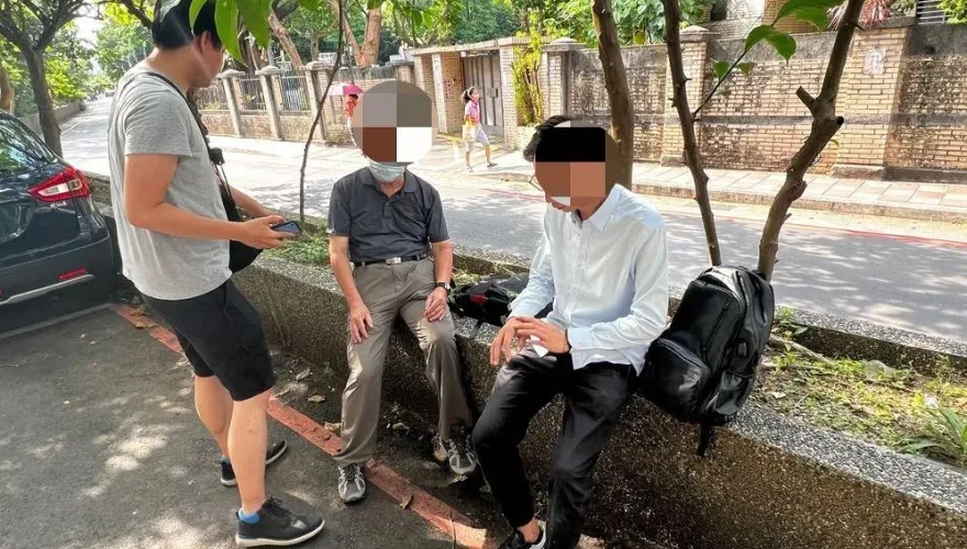 影/主播周玉琴再被冒名「帶你投資股票」行騙781萬！新店警「面交」逮港男車手阻詐400萬