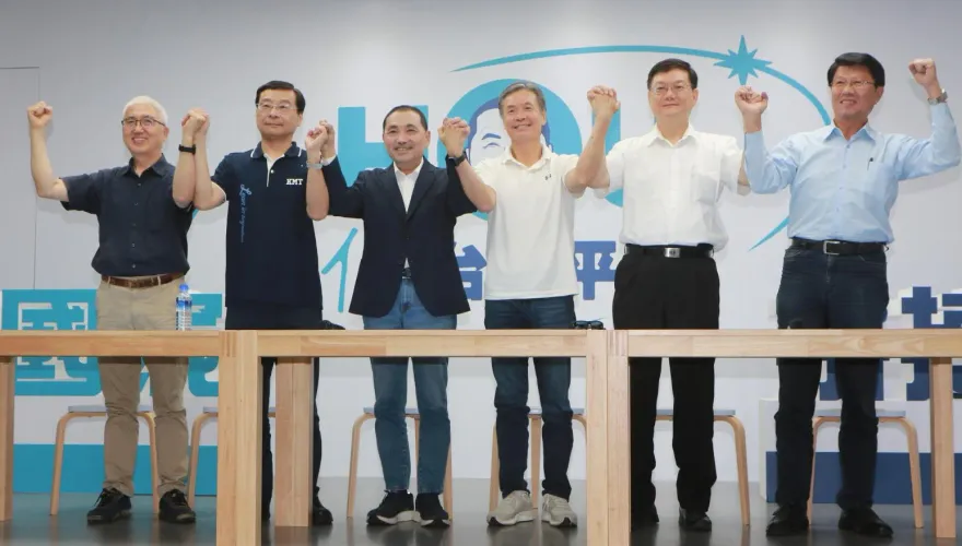 侯友宜人設升級轉型！　他預言選情加速：有機會「超柯趕賴」