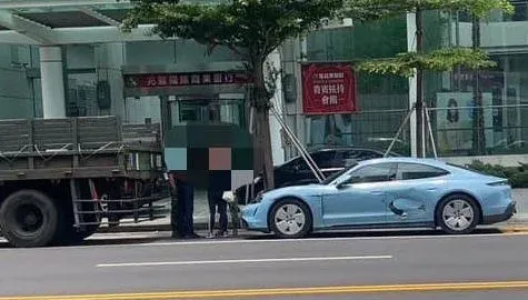影/1秒變成終身役！新竹阿兵哥開軍卡A到500萬保時捷　網幫QQ