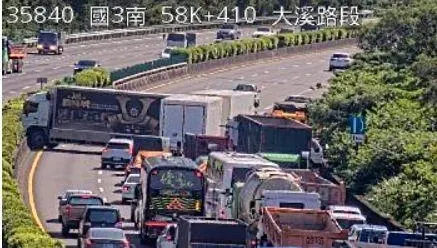 快訊／國3北向大溪段5車撞成一團！北上全阻斷車流紫爆回堵5km