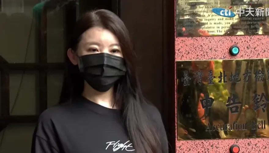 小紅老師遭網友恐嚇「黑道處理你」　應曉薇：已協請北市婦幼隊主動介入