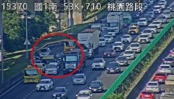 快訊/國1北上桃園段車禍！5車失控追撞　紫爆回堵2km