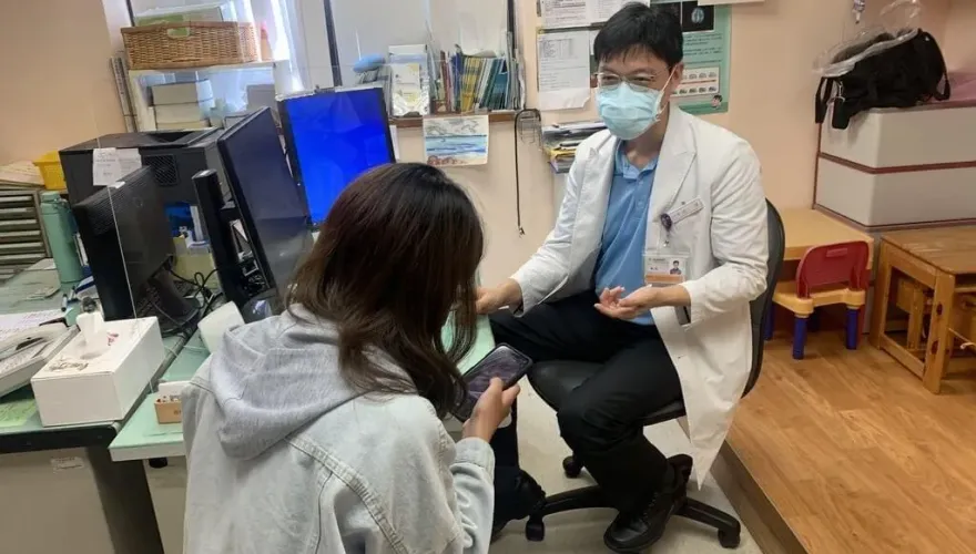 暑假「宅在家」恐網路成癮　門諾醫院：每週都有患者求助