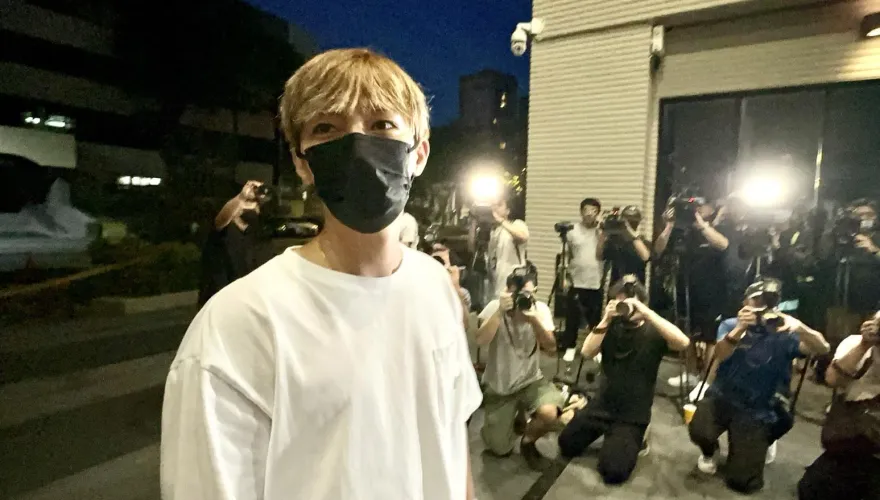 快訊/警搜索炎亞綸豪宅、工作室　晚間自行到士檢複訊畫面曝光