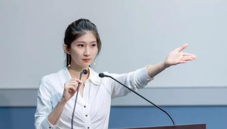 高雄「最綠選區」將大變天？驚人民調曝光　最美發言人說話了