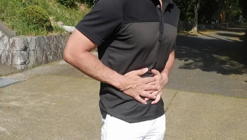 40歲男腸子脹痛急診　竟塞「300顆葡萄籽」嚇壞醫
