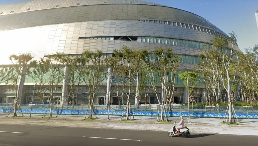 快訊/大巨蛋工安意外！工人遭電擊當場失去生命跡象、搶救中