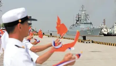 影/6月曾行經台灣東部外海！俄護衛艦編隊首抵上海　將與大陸海軍聯演