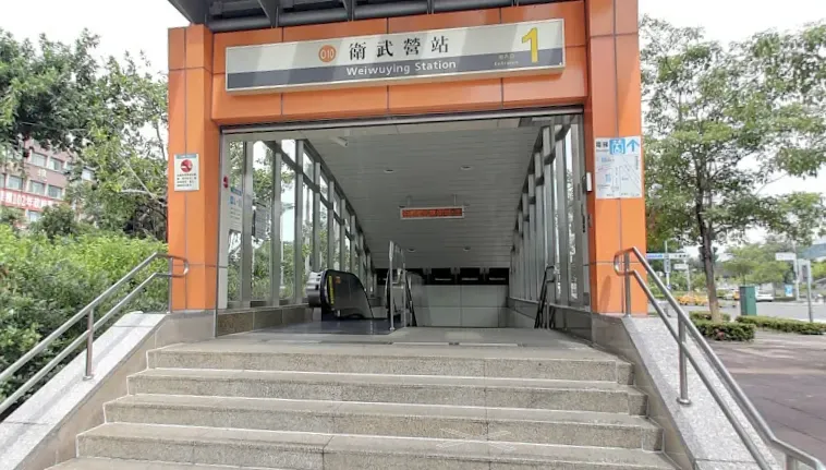 快訊/高捷衛武營站出口驚見男屍　身分是72歲失聯男