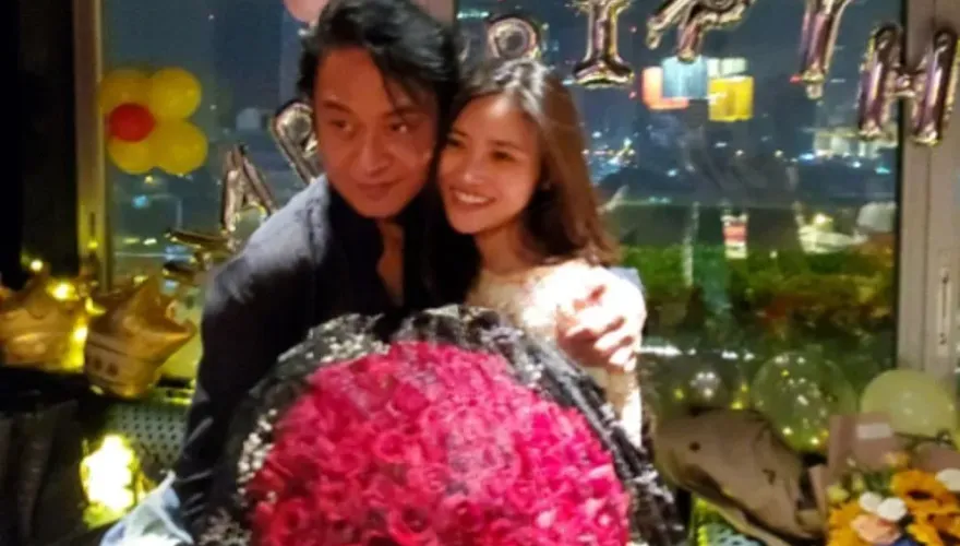 馬景濤摟新歡傳三度結婚！她開嗆前妻們「不懂珍惜」：他是我最愛的呂洞賓