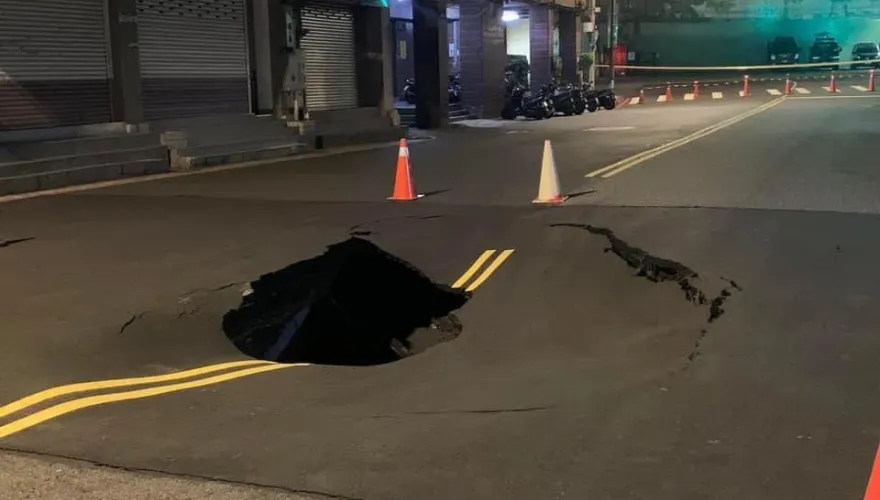 北市南京西路「天坑」原因出爐　晚間8點可恢復通車