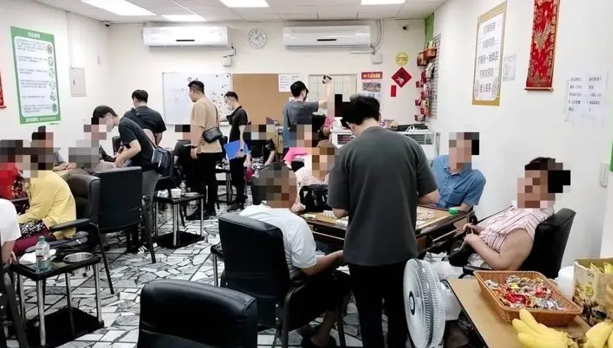 蘆洲警1天掃2間「棋牌社」　抓41賭客查扣23萬賭資