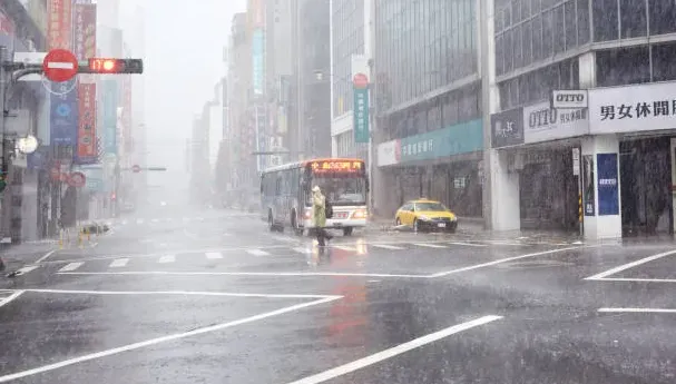 快訊/下班帶傘！7縣市大雨下到晚上　警戒區域曝光