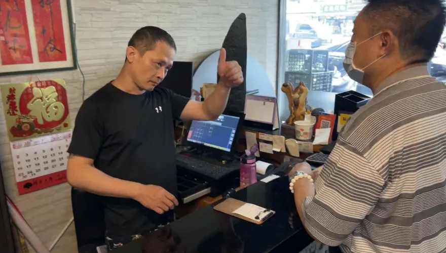 白飯之亂專訪1/喪妻往事被挖出！老闆不堪紛擾「心很累」　公告7/16起無限期停業