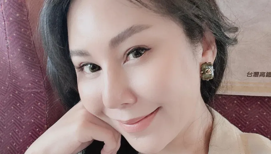 洪曉蕾「扁桃腺發炎」脫險境本週將返台　兒子曝現況：不太能說話
