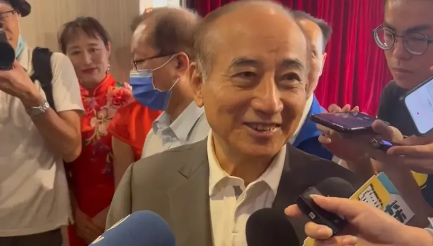 侯友宜、郭台銘終於同框！王金平反應曝光　親吐8字回應