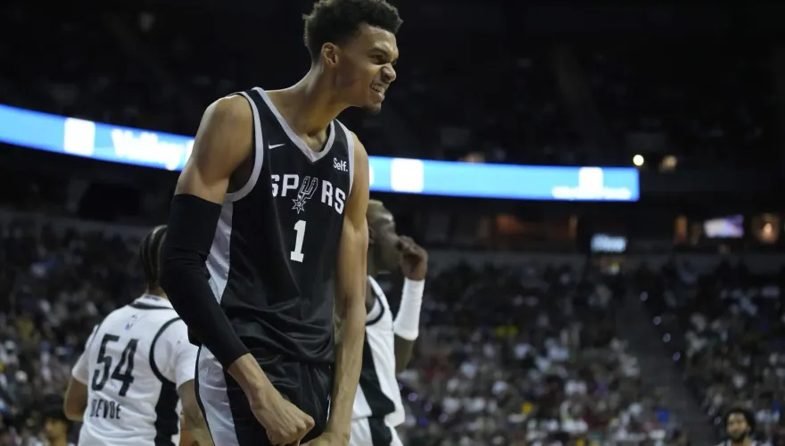 嗆NBA是軟蛋聯盟？文班亞馬狂言：這裡身體對抗不如歐洲