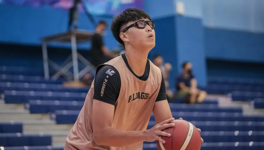 台版「花形透」成PLG榜眼　陳信安曝要幫喬楚瑜換眼鏡：這副看起來太乖了