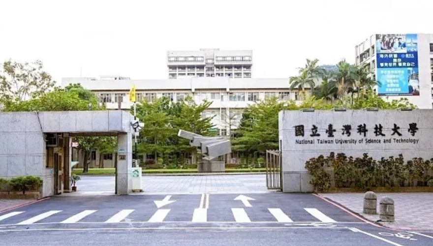 傻傻分不清楚？網友亂出征狂刷台科大1星負評　學生洗5星補血：白飯不是我們吃的