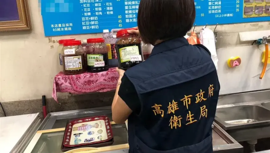 高雄冰店食物中毒再擴大！累計達44人就醫　衛生局澄清：絕無拖延處理