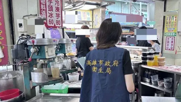施壓吃冰中毒吹哨者刪文？大批網友見電話紀錄全炸鍋　高雄衛生局急澄清：僅表達關心