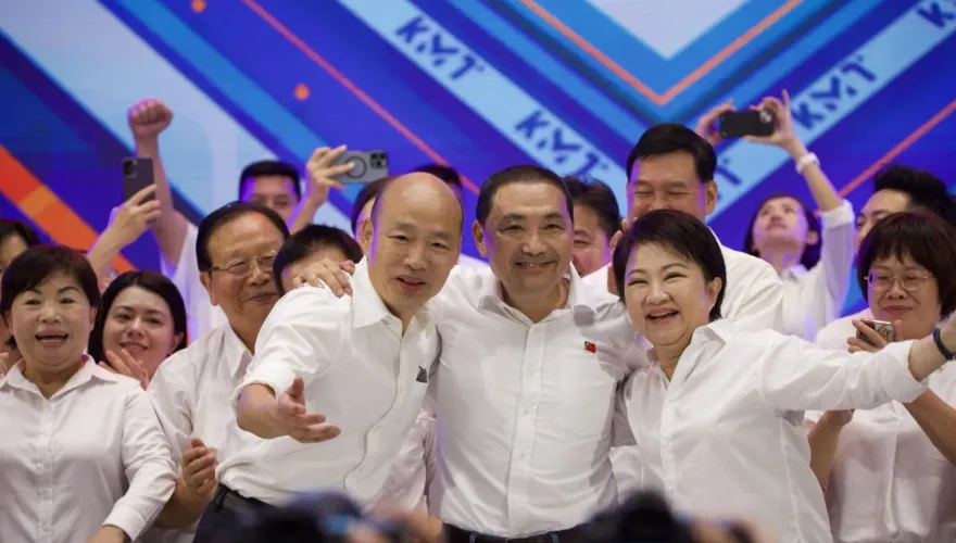 《中天新聞網》網路投票火熱開跑！ 2024總統大選話題快來表態