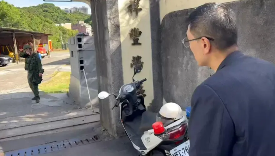 影/漢光演習首日  六軍團基隆彈藥庫爆炸 市長謝國樑趕赴現場關心