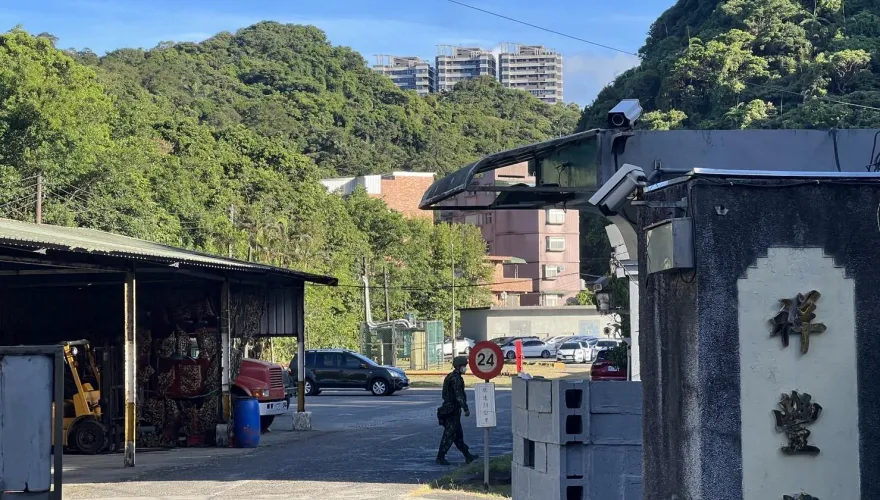 影/基隆彈藥庫搬遷論戰尷尬到爆！女議員竟怒槓「吐槽哥」：是你討打