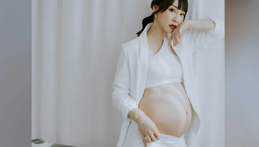 恭喜！「美女主播」吳宇舒順利卸貨　老公深夜發文：母女均安