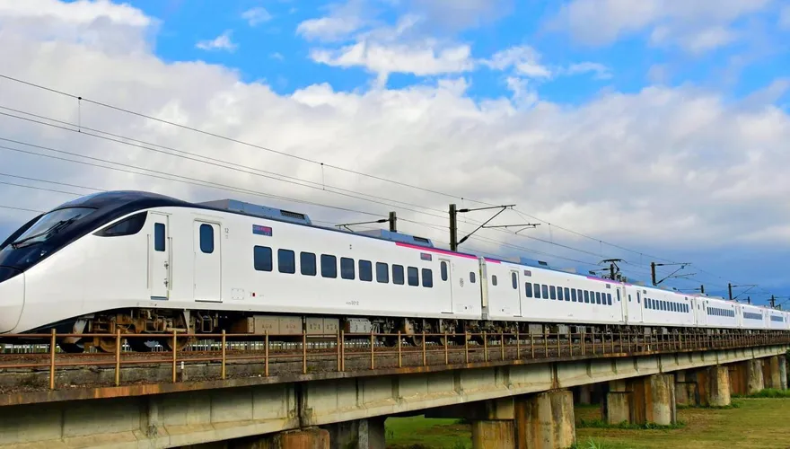報廢車留置場火災！台鐵龍井＝大肚列車延誤　乘客注意