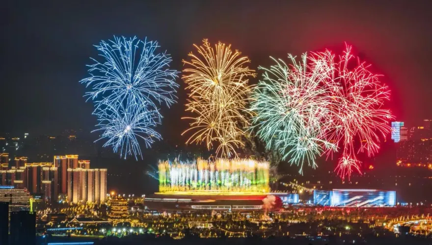 世大運/開幕式最新劇透！「太陽神鳥」貫穿主軸15分鐘　貓熊飛空成亮點