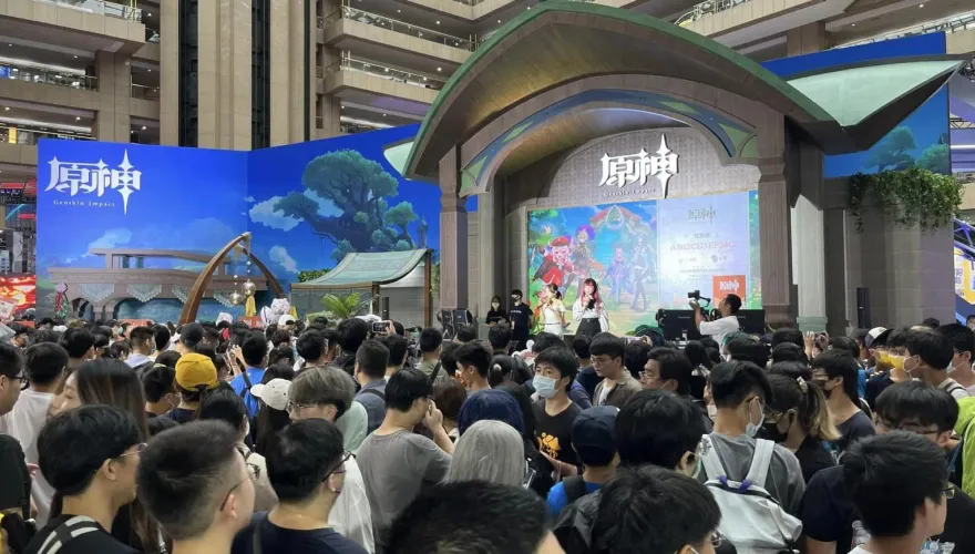 不畏風雨！漫博首日湧15萬人　5天上看60萬人次2.5億商機