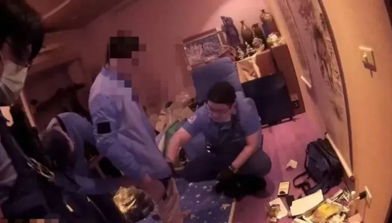 台中茶葉商「以毒養毒」！警方突襲住處逮人　他竟睡佛堂吸毒求保佑
