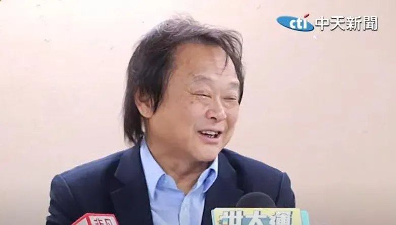 影/賴品妤自摔三度改口　王世堅曝她「2致命傷」：太年輕了