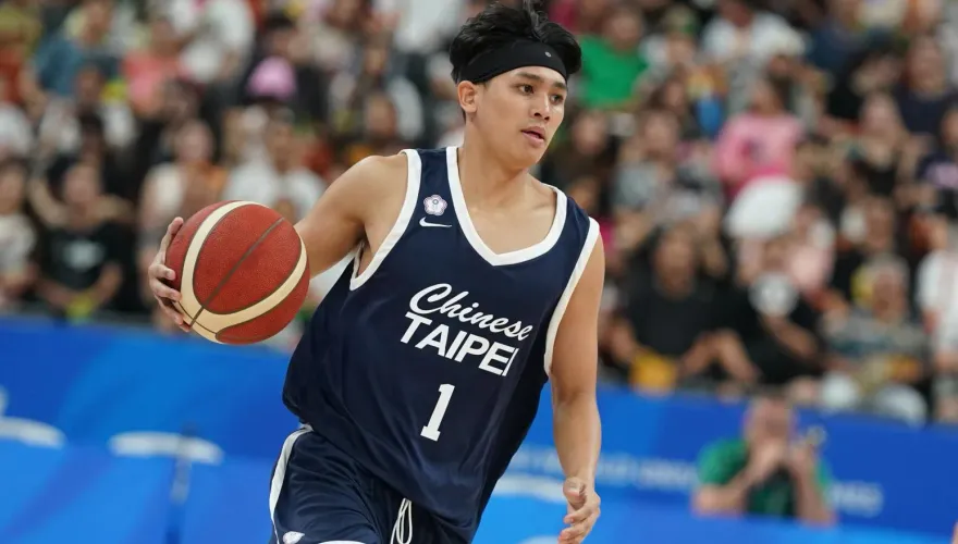 世大運/另類主場！大陸球迷熱情狂喊「台北加油」　中華男籃半場落後立陶宛9分