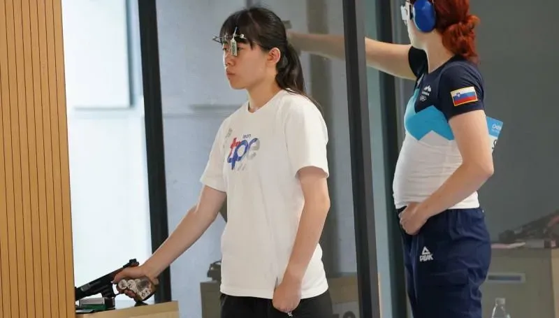 世大運/陳俞如25公尺手槍暫居第3「明再拼獎牌」　呂紹全爆冷無緣決賽