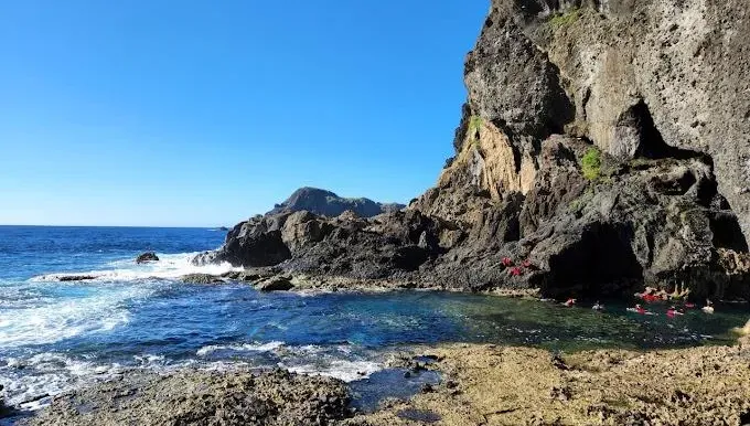 快訊/綠島藍洞水中拍照遭大浪捲走　女無呼吸心跳搶救中
