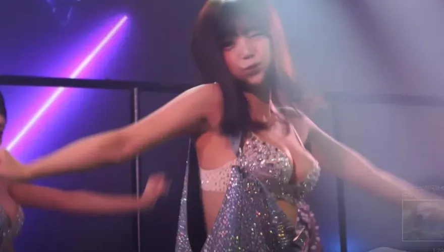 影/甜美櫻花妹唱《我只在乎你》　UU彈跳就要失守！145萬人快「腦震盪」