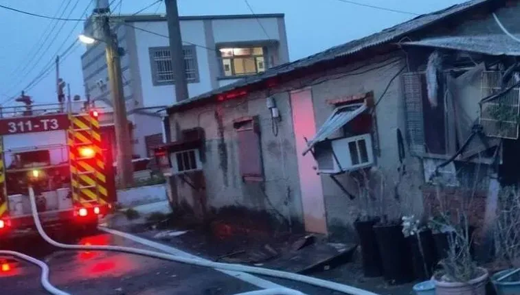 嘉義東石平房失火！34歲男受困多處燒燙傷　送醫搶救不治