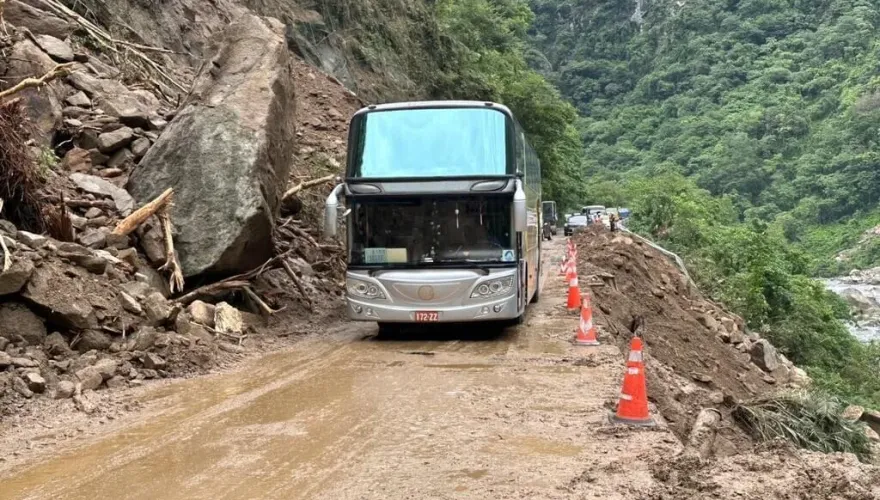 每2小時放行一次！颱風重創台8線多處坍方　大禹嶺-太魯閣多路段交管