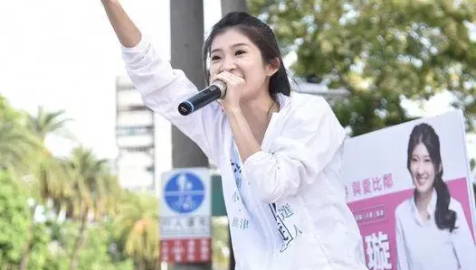 翻轉高雄深綠選區？「最美發言人」驚喜發現一件事